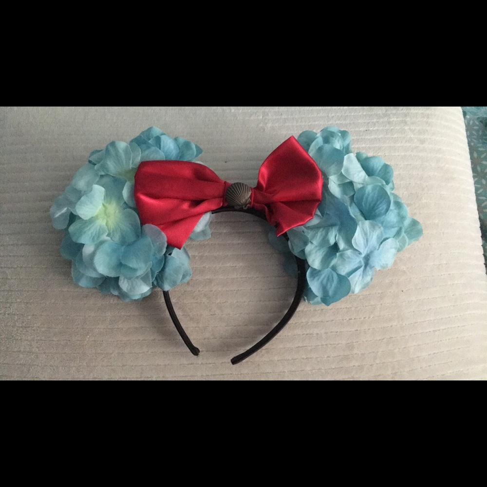 Character Ears View 3